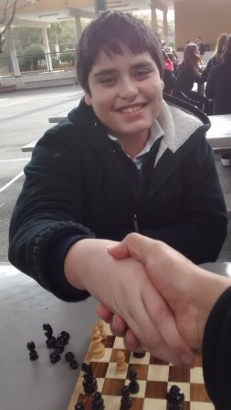 Mi buen alumno Rubén, se me hace que me ganó otra vez...